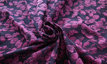Cargar imagen en el visor de la galería, Jacquard 990101-131 - Co 63%, Se 31%, Pc 6%, Ancho 140 cm, Peso 238 gr/mtl