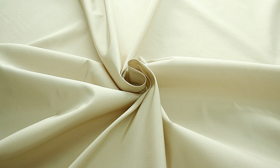 Falla 885004 - Seda natural 100%, Ancho 135/140 cm, Peso 154 gr/mtl