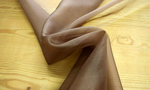 Cargar imagen en el visor de la galería, Organdí 131022 - Seda natural 100%, Ancho 135/140 cm, Peso 34 gr/mtl