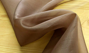Organdí 131022 - Seda natural 100%, Ancho 135/140 cm, Peso 34 gr/mtl