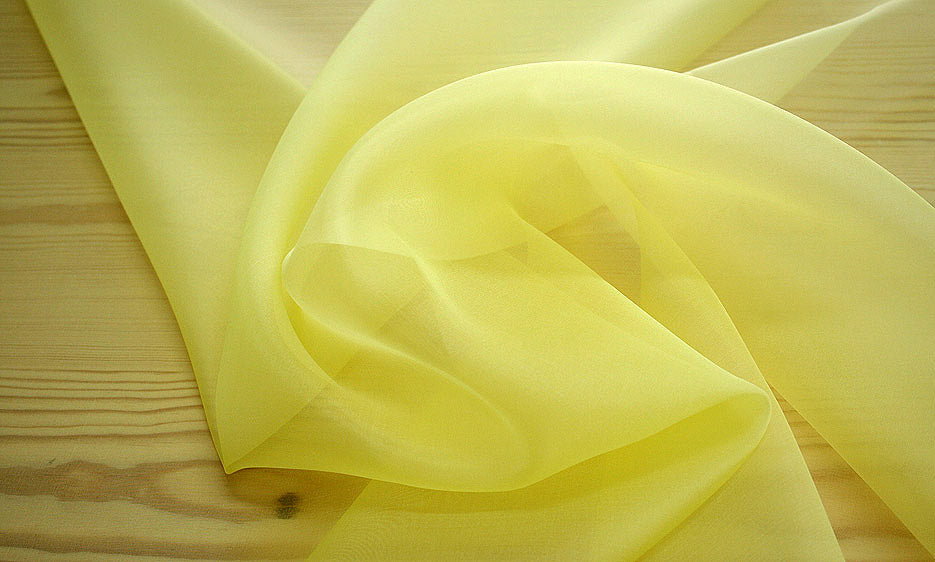 Organdí 131065 - Seda natural 100%, Ancho 135/140 cm, Peso 34 gr/mtl