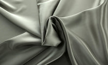 Cargar imagen en el visor de la galería, Crepé Satin 1712-015 - Seda natural 100%, Ancho 135/140 cm, Peso 100 gr/mtl