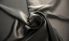 Cargar imagen en el visor de la galería, Crepé Satin 1712-023 - Retal de 115 centímetros