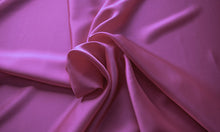 Cargar imagen en el visor de la galería, Crepé Satin 1712-130 - Seda natural 100%, Ancho 135/140 cm, Peso 100 gr/mtl