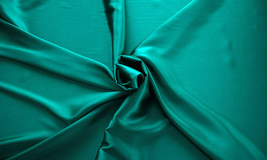 Crepé Satin 1713-079 - Seda 97%, Licra 6%, Ancho 135/140 cm, Peso 100 gr/mtl