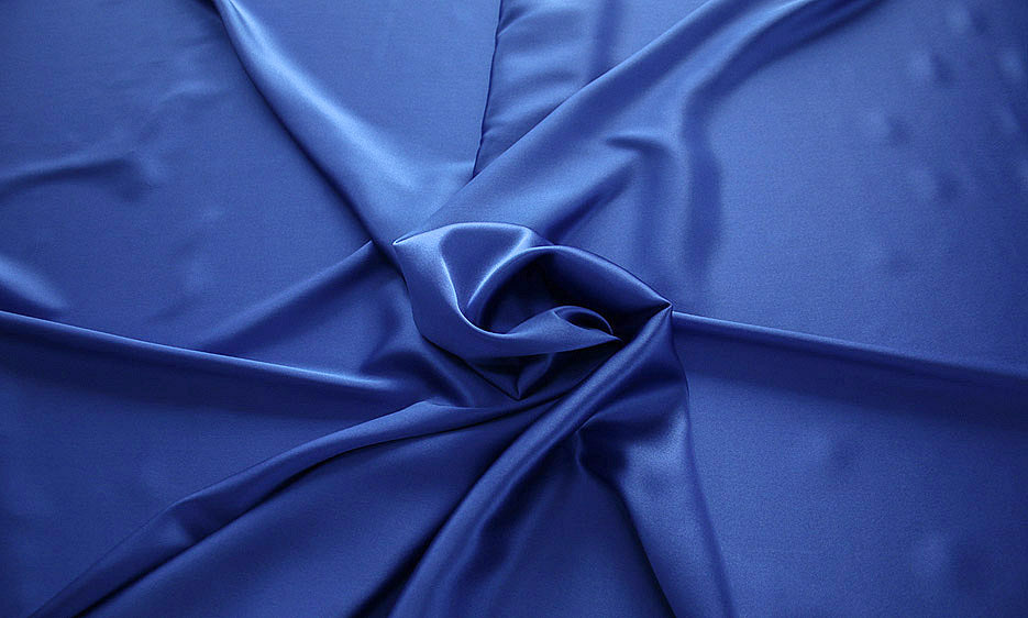 Crepé Satin 1713-141 - Seda 97%, Licra 6%, Ancho 135/140 cm, Peso 100 gr/mtl