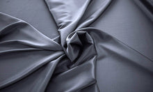 Cargar imagen en el visor de la galería, Crepé Satin 1713-188 - Seda 97%, Licra 6%, Ancho 135/140 cm, Peso 100 gr/mtl