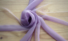 Cargar imagen en el visor de la galería, Chiffon 326206 - Seda natural 100%, Ancho 127/130 cm, Peso 29 gr/mtl