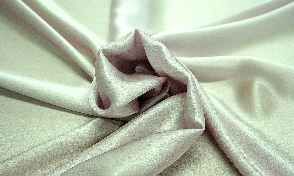 812211 Crepe Satin  Retal de 100 centímetros
