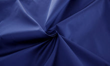 Cargar imagen en el visor de la galería, Mikado 973047 - 79% poliester, 21% seda, Ancho 140 cm, Peso 177 gr/mtl