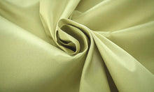 Cargar imagen en el visor de la galería, Mikado 973067 - 79% poliester, 21% seda, Ancho 140 cm, Peso 177 gr/mtl