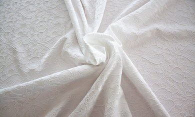 Brocado 990071-001 - 95% Pl 5% Pa, Ancho 130 cm, Peso 205 gr/mtl
