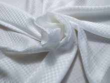 Cargar imagen en el visor de la galería, Jacquard 4, 93 gr/mtl - 100% Seda, Ancho 140 cm, 4 metros (38,85 € el metro)
