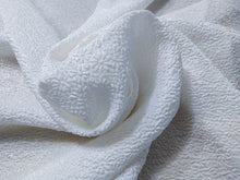 Cargar imagen en el visor de la galería, Jacquard 3, 93 gr/mtl - 80% Seda, 20 Nailon, Ancho 135 cm, 4 metros (37,85 € el metro)